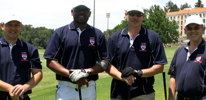 Second from left: Vaal Branch chairman Solly Mabitsela, third from left: vice chairman Eben Grobbelaar, fourth from left: SAIMC president, Johan Maartens, in the special ‘Barbarian Team’. He was impressed by the turnout, but not the team score.